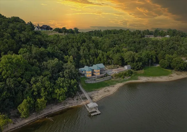 Photo 1 of Mansion for sale at 662 Se 4439 Loop, Salina, OK 74365 | MLS# 2628727 | Listing updated on 2026-08-20