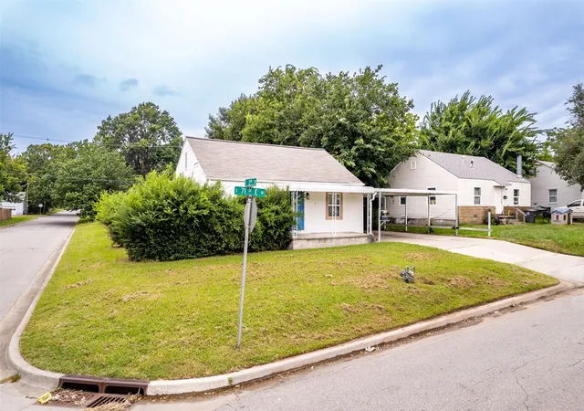 Photo 2 of Sale Pending at 44 S 71st Eastavenue, Tulsa, OK 74112 | MLS# 2628875 | Listing updated on 2026-08-24