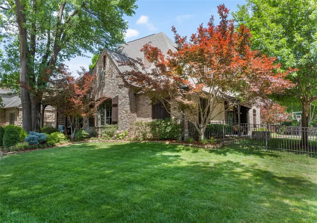 Photo 1 of Mansion for sale at 2549 S Evanston Ave, Tulsa, OK 74114 | MLS# 2628836 | Listing updated on 2026-08-20
