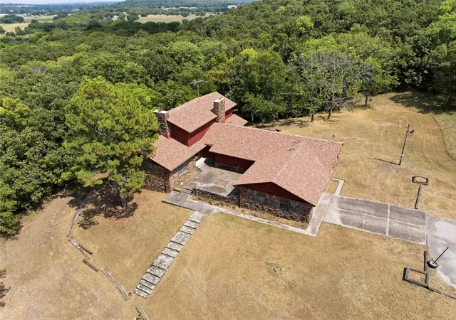 Photo 2 of Sale Pending at 14523 W Mud Valley Rd, Tahlequah, OK 74464 | MLS# 2628924 | Listing updated on 2026-08-20