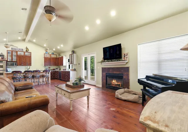 Photo 4 of Single family home for sale at 11754 US Hwy 77, Ardmore, OK 73401 | MLS# 2628624 | Listing updated on 2026-08-28