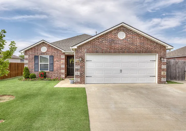 Photo 1 of Sale Pending at 7511 E 144th Street, Collinsville, OK 74021 | MLS# 2628898 | Listing updated on 2026-08-20