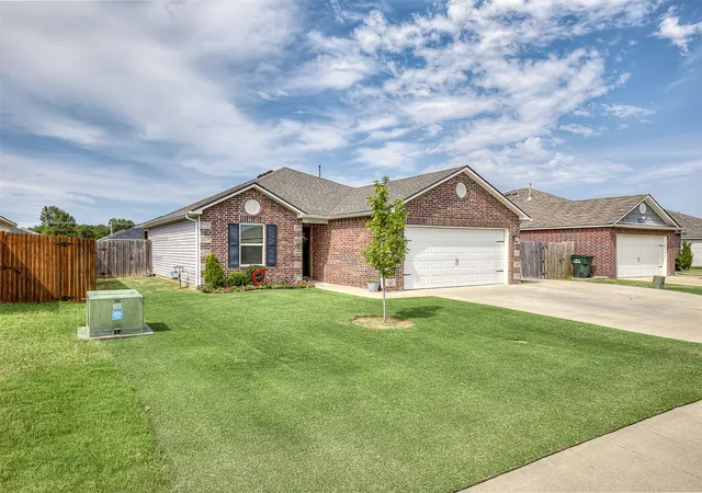 Photo 2 of Sale Pending at 7511 E 144th Street, Collinsville, OK 74021 | MLS# 2628898 | Listing updated on 2026-08-20