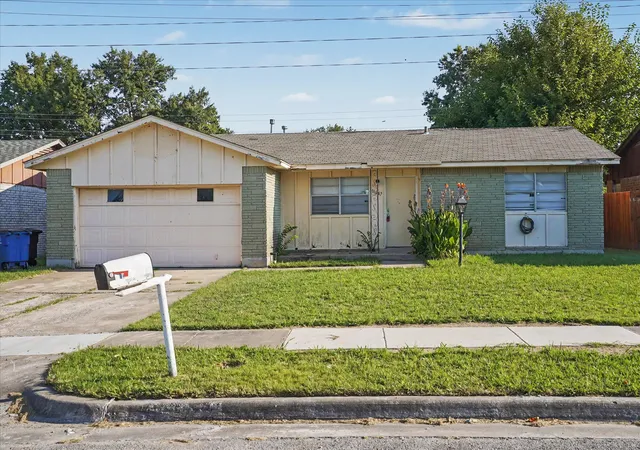 1st image of 11647 E 36th St, Tulsa, OK 74146 | MLS# 2628647