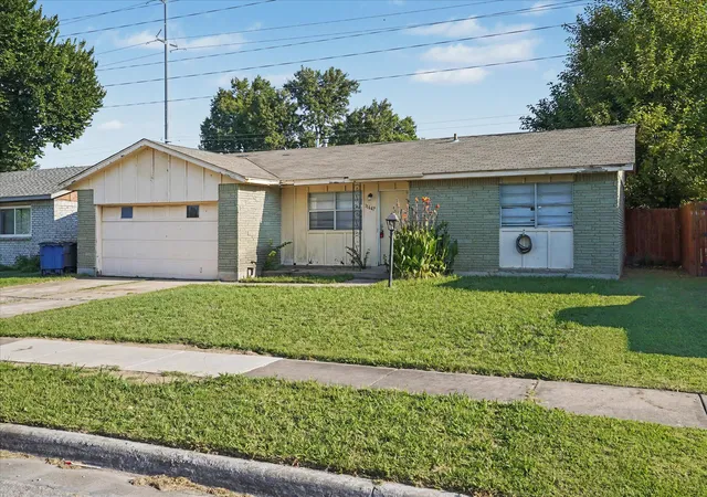 2nd image of 11647 E 36th St, Tulsa, OK 74146 | MLS# 2628647