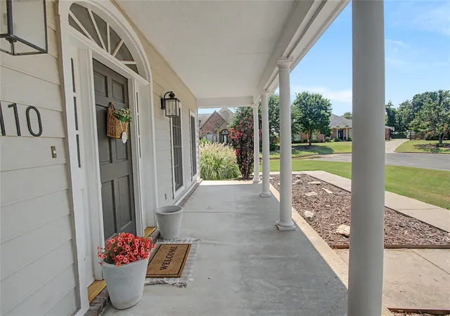 Photo 3 of Sale Pending at 110 Cambridge, Fort Gibson, OK 74434 | MLS# 2628997 | Listing updated on 2026-08-21