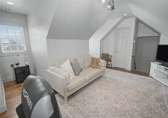 Photo 40 of Sale Pending at 110 Cambridge, Fort Gibson, OK 74434 | MLS# 2628997 | Listing updated on 2026-08-21