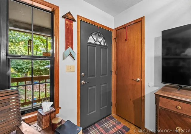 Photo 4 of Single family home for sale at 8041 Ok 10, Tahlequah, OK 74464 | MLS# 2626533 | Listing updated on 2026-08-20