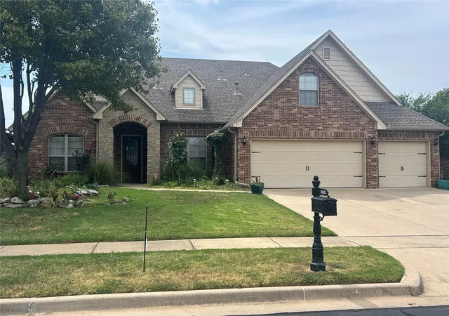 Photo 1 of Single family home for sale at 9402 N 95th E Eastplace, Owasso, OK 74055 | MLS# 2628554 | Listing updated on 2026-08-23