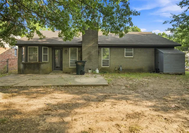 Photo 3 of Single family home for sale at 1101 W 14th Place, Claremore, OK 74017 | MLS# 2629001 | Listing updated on 2026-08-28
