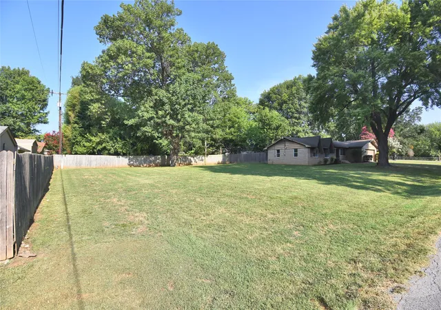 Photo 19 of Sale Pending at 11702 S 83rd East Ave, Bixby, OK 74008 | MLS# 2628781 | Listing updated on 2026-08-20