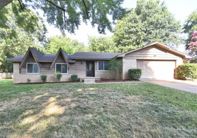 Photo 1 of Sale Pending at 11702 S 83rd East Ave, Bixby, OK 74008 | MLS# 2628781 | Listing updated on 2026-08-20
