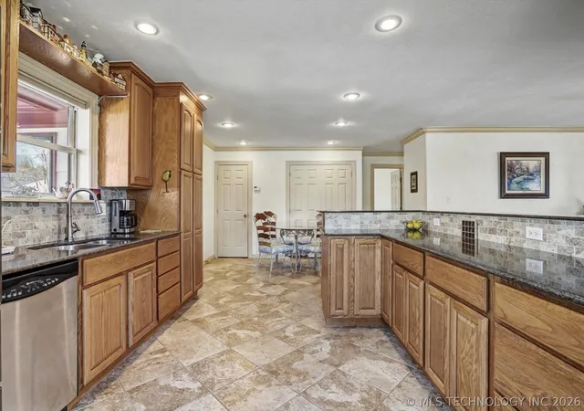 Photo 2 of Single family home for sale at 11549 S 49th Westavenue, Sapulpa, OK 74066 | MLS# 2629104 | Listing updated on 2026-08-20
