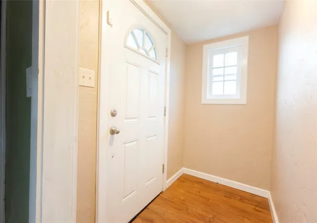 Photo 3 of Single family home for sale at 1100 E Miami Ave, Mc Alester, OK 74501 | MLS# 2629131 | Listing updated on 2026-08-20