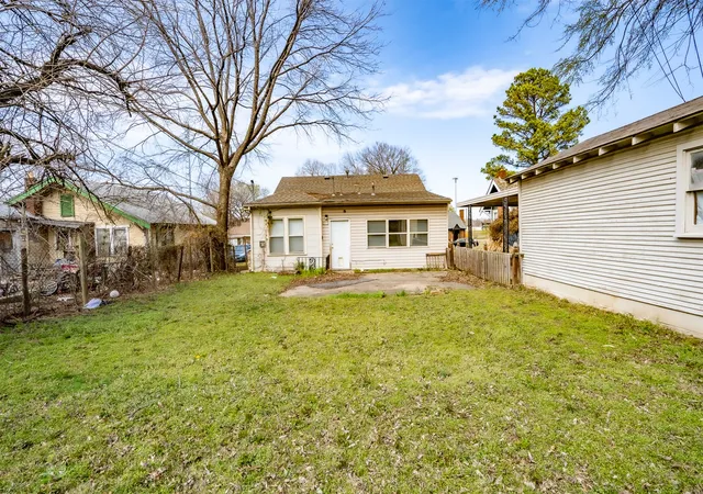 Photo 3 of Single family home for sale at 2916 E 1st Street, Tulsa, OK 74104 | MLS# 2628493 | Listing updated on 2026-08-20