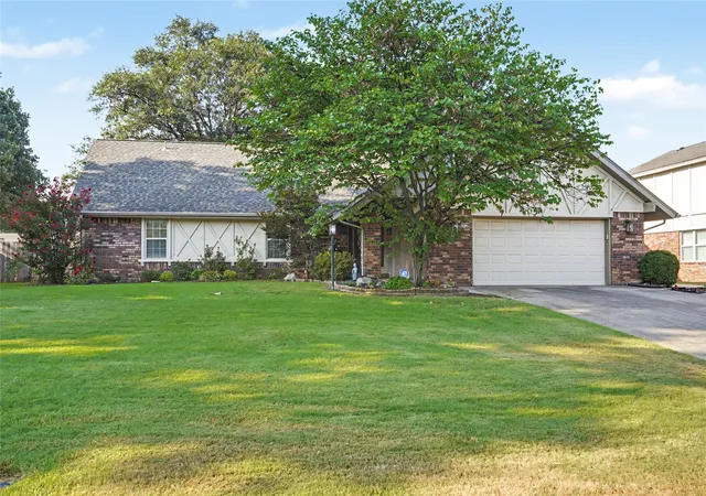 Photo 1 of Sale Pending at 5812 E 97th Street, Tulsa, OK 74137 | MLS# 2627570 | Listing updated on 2026-08-27