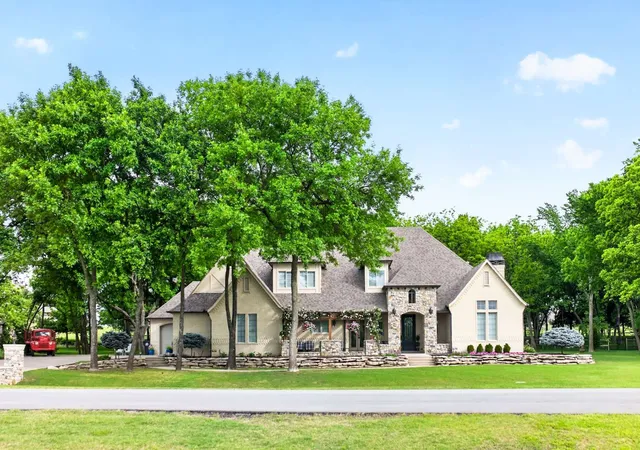 Photo 3 of Single family home for sale at 8112 N 72nd Eastavenue, Owasso, OK 74055 | MLS# 2629127 | Listing updated on 2026-09-21