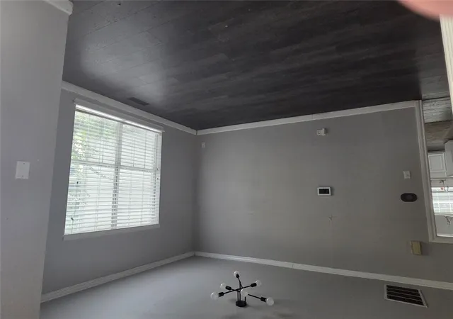 Photo 2 of Single family home for sale at 2412 W Vicksburg St, Broken Arrow, OK 74011 | MLS# 2629158 | Listing updated on 2026-08-20