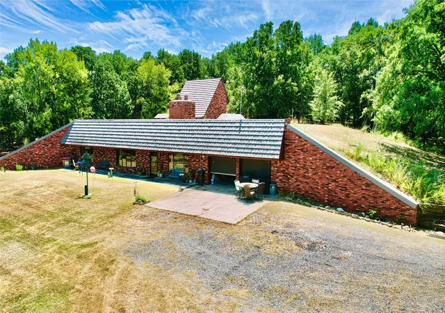 Photo 1 of Single family home for sale at 116973 S 4300 Road, Porum, OK 74455 | MLS# 2629178 | Listing updated on 2026-08-20