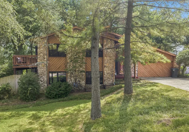 Photo 1 of Single family home for sale at 1409 Oakridge Rd, Ardmore, OK 73401 | MLS# 2628904 | Listing updated on 2026-09-15