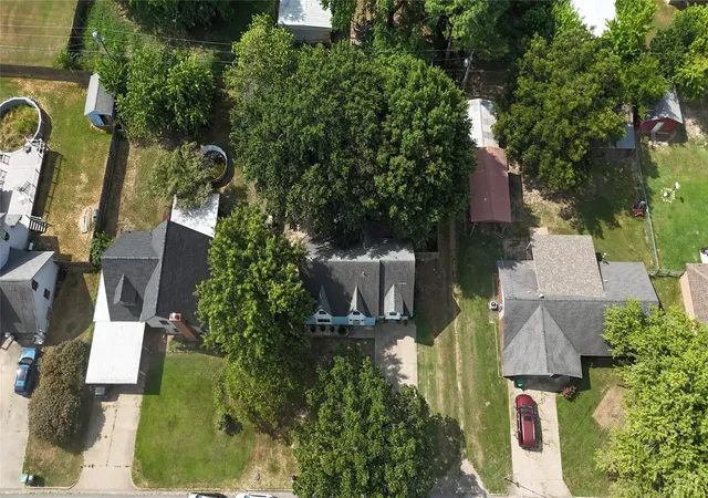Photo 2 of Sale Pending at 1218 E Boone St, Tahlequah, OK 74464 | MLS# 2629121 | Listing updated on 2026-10-09