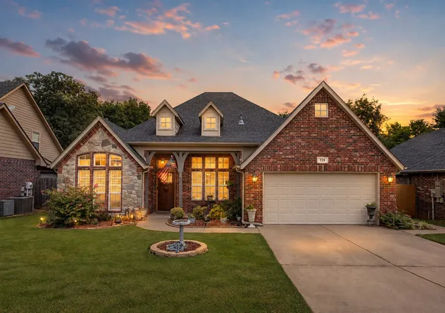 Photo 1 of Sale Pending at 729 W 38th Street, Sand Springs, OK 74063 | MLS# 2629249 | Listing updated on 2026-08-20