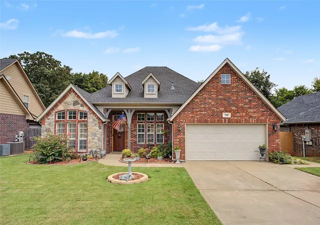 Photo 2 of Sale Pending at 729 W 38th Street, Sand Springs, OK 74063 | MLS# 2629249 | Listing updated on 2026-08-20