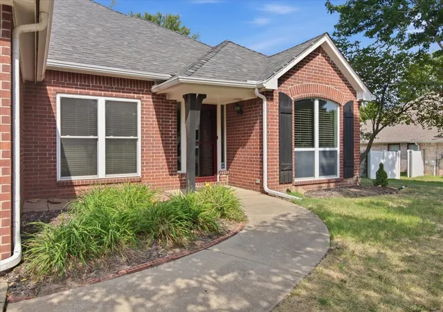 Photo 3 of Single family home for sale at 18330 S 130th Avenue E, Bixby, OK 74008 | MLS# 2629242 | Listing updated on 2026-08-24