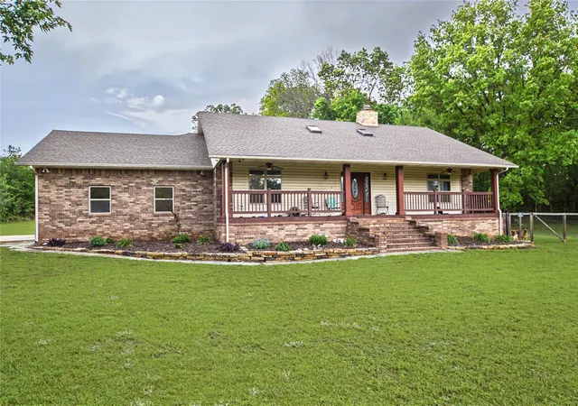 Photo 1 of Sale Pending at 16700 N Spears Rd, Tahlequah, OK 74464 | MLS# 2629289 | Listing updated on 2026-08-21