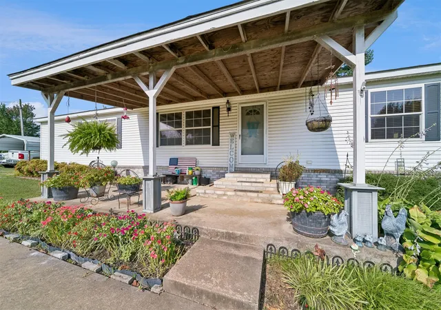 Photo 3 of Sale Pending at 115 N 260 Road, Mounds, OK 74047 | MLS# 2629309 | Listing updated on 2026-08-20