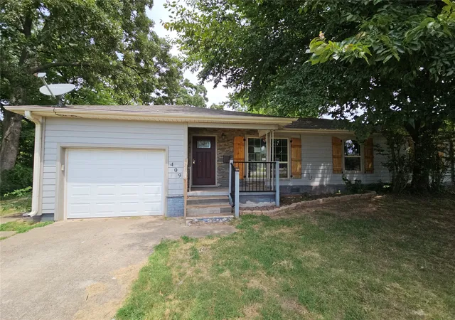 Photo 1 of Sale Pending at 409 W 4th Avenue, Bristow, OK 74010 | MLS# 2629294 | Listing updated on 2026-09-28