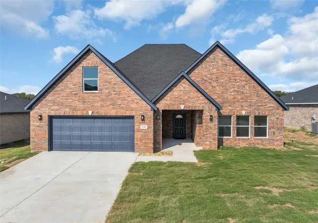 Photo 3 of Single family home for sale at 1846 Topaz Rd, Pryor, OK 74361 | MLS# 2629362 | Listing updated on 2026-08-21