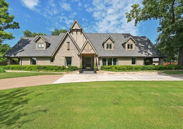Photo 1 of Mansion for sale at 6600 S Harvard Ave, Tulsa, OK 74136 | MLS# 2628986 | Listing updated on 2026-08-20