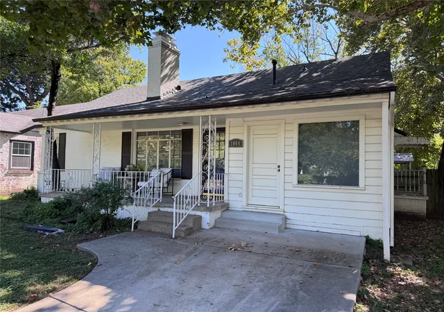 Photo 1 of Single family home for sale at 1004 E 36th Street, Tulsa, OK 74105 | MLS# 2629214 | Listing updated on 2026-10-09