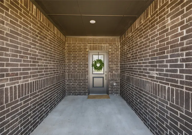 Photo 3 of Single family home for sale at 1912 Topaz Rd, Pryor, OK 74361 | MLS# 2629385 | Listing updated on 2026-09-25