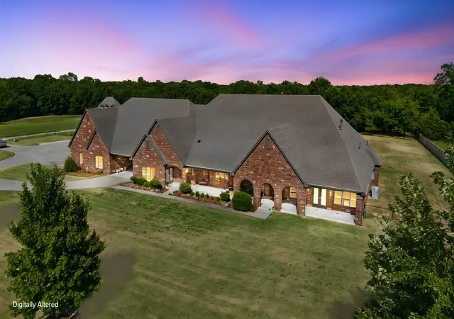 Photo 2 of Single family home for sale at 13351 S 241st Eastavenue, Coweta, OK 74429 | MLS# 2629257 | Listing updated on 2026-08-20
