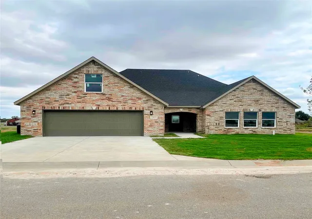 Photo 1 of Single family home for sale at 1832 Topaz Rd, Pryor, OK 74361 | MLS# 2629419 | Listing updated on 2026-09-22
