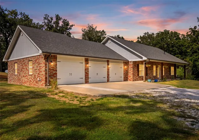 Photo 2 of Single family home for sale at 452833 E 1030 Road, Vian, OK 74962 | MLS# 2629446 | Listing updated on 2026-08-20