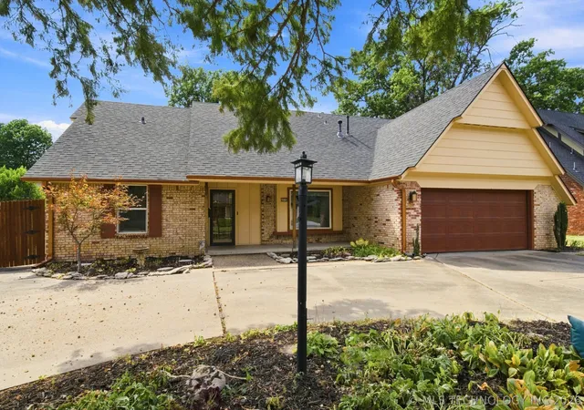 Photo 3 of Single family home for sale at 4672 S Norwood Ave, Tulsa, OK 74135 | MLS# 2629441 | Listing updated on 2026-08-20