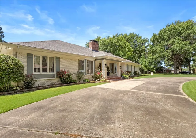 Photo 3 of Single family home for sale at 3501 Harris Ave, Muskogee, OK 74403 | MLS# 2629418 | Listing updated on 2026-08-20