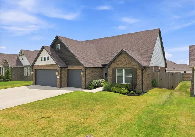 Photo 2 of Single family home for sale at 27900 E 107th Street S, Coweta, OK 74429 | MLS# 2629509 | Listing updated on 2026-08-26
