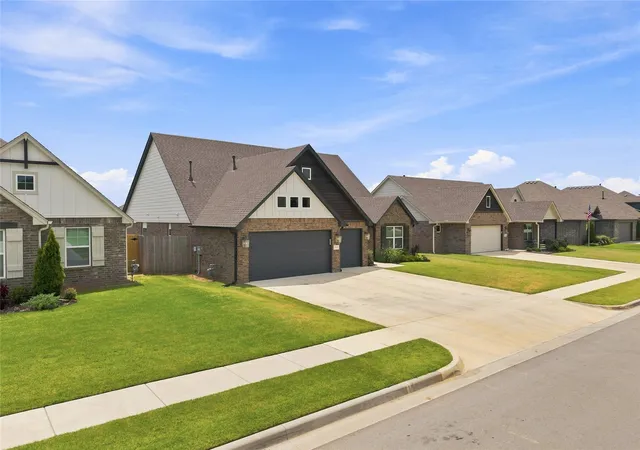 Photo 4 of Single family home for sale at 27900 E 107th Street S, Coweta, OK 74429 | MLS# 2629509 | Listing updated on 2026-08-26