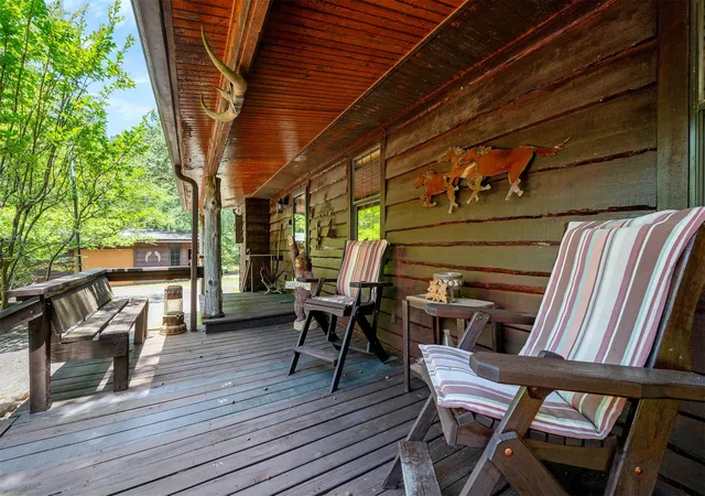 Photo 2 of Single family home for sale at 24 Sunfish Crk Trl, Smithville, OK 74957 | MLS# 2629174 | Listing updated on 2026-08-20