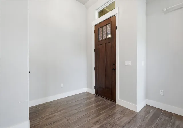 Photo 3 of Single family home for sale at 101 Woodview Ln, Sapulpa, OK 74066 | MLS# 2629512 | Listing updated on 2026-10-05