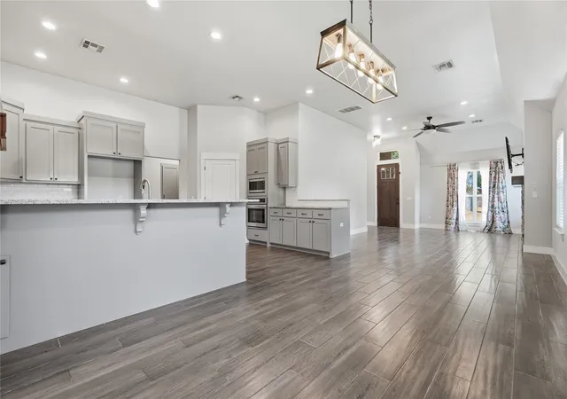 Photo 4 of Single family home for sale at 101 Woodview Ln, Sapulpa, OK 74066 | MLS# 2629512 | Listing updated on 2026-10-05