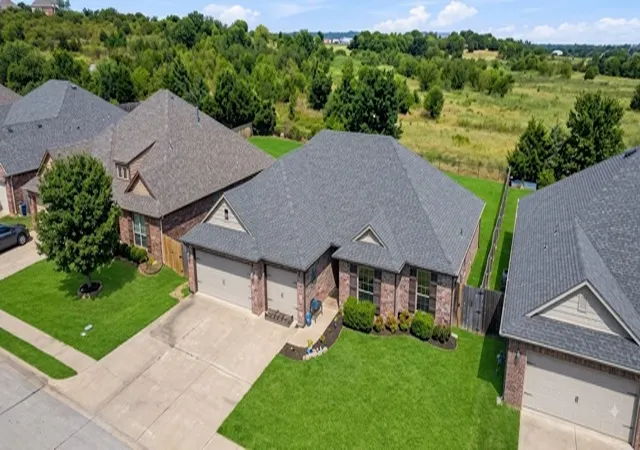 Photo 3 of Single family home for sale at 8409 N 77 Eastavenue, Owasso, OK 74055 | MLS# 2629375 | Listing updated on 2026-10-05