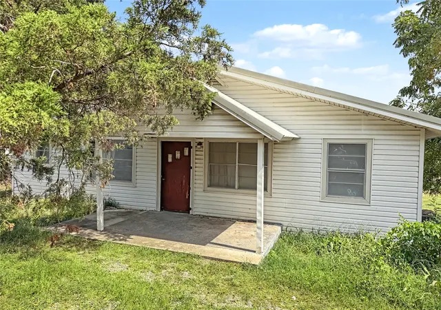 Photo 1 of Single family home for sale at 1408 W Choctaw St, Tahlequah, OK 74464 | MLS# 2629155 | Listing updated on 2026-08-20