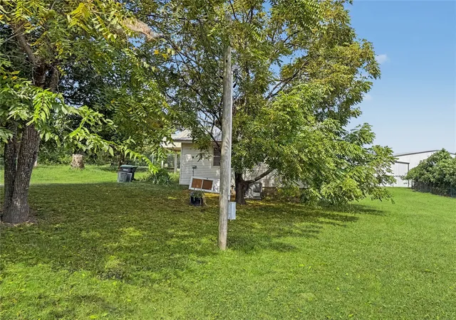 Photo 4 of Single family home for sale at 1408 W Choctaw St, Tahlequah, OK 74464 | MLS# 2629155 | Listing updated on 2026-09-28