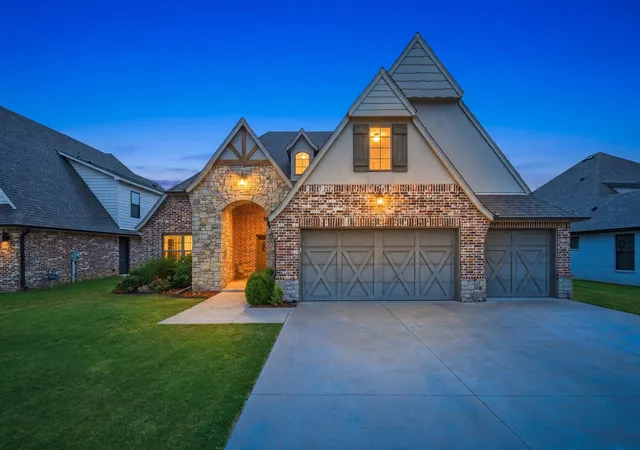 Photo 2 of Single family home for sale at 12045 S 68th Eastavenue, Bixby, OK 74008 | MLS# 2627933 | Listing updated on 2026-09-15