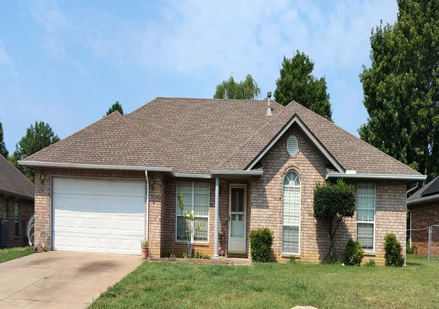 Photo 1 of Single family home for sale at 607 Gawf Ln, Muskogee, OK 74403 | MLS# 2629601 | Listing updated on 2026-08-20